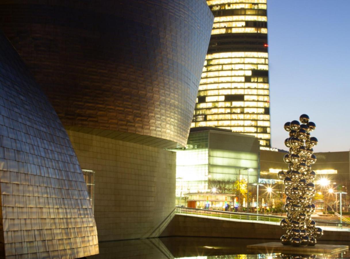 Clasico Y Funcional Vivienda Turistica Centro Bilbao Buitenkant foto
